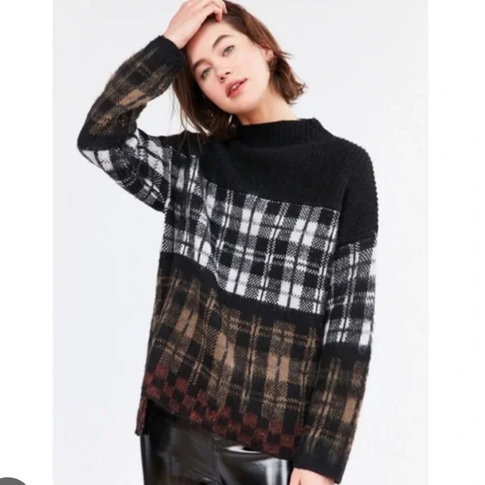 Silence + Noise sweater M/L